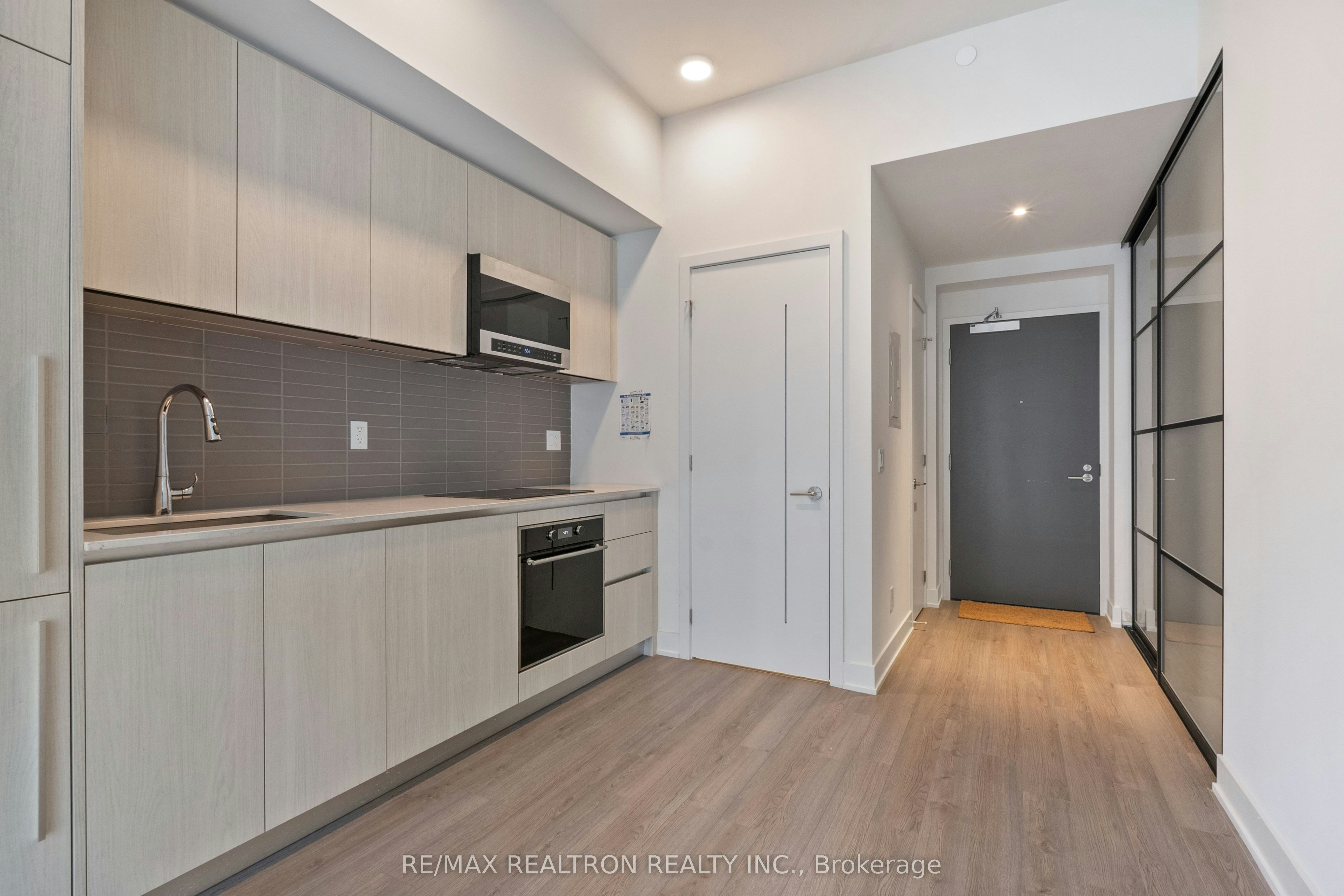 2704-8 Cumberland Street, Toronto, ON, M4W 0B6 - 5