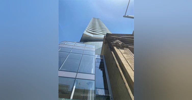 5006-197 Yonge Street, Toronto, ON, M5B 1M4 - 7