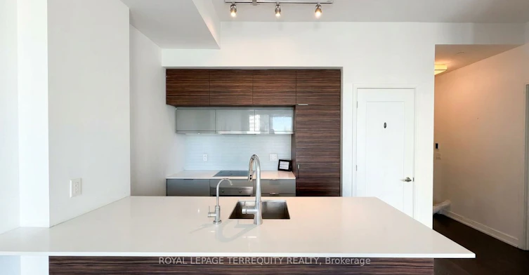 4707-88 Scott Street, Toronto, ON, M5E 0A9 - 5