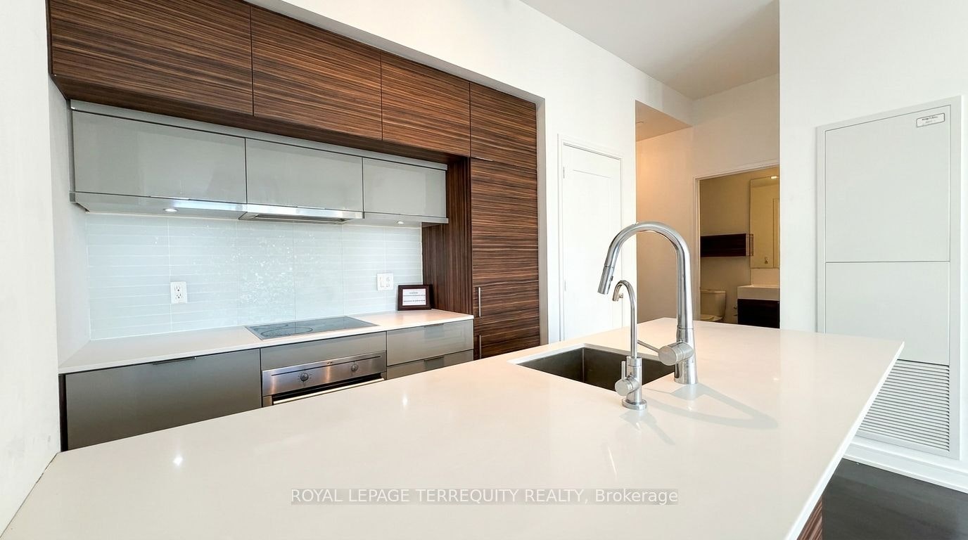 4707-88 Scott Street, Toronto, ON, M5E 0A9 - 6