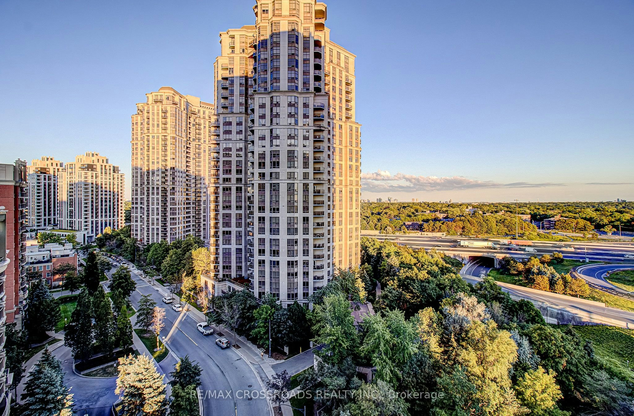 1512-30 Harrison Garden Boulevard, Toronto, ON, M2N 7A9