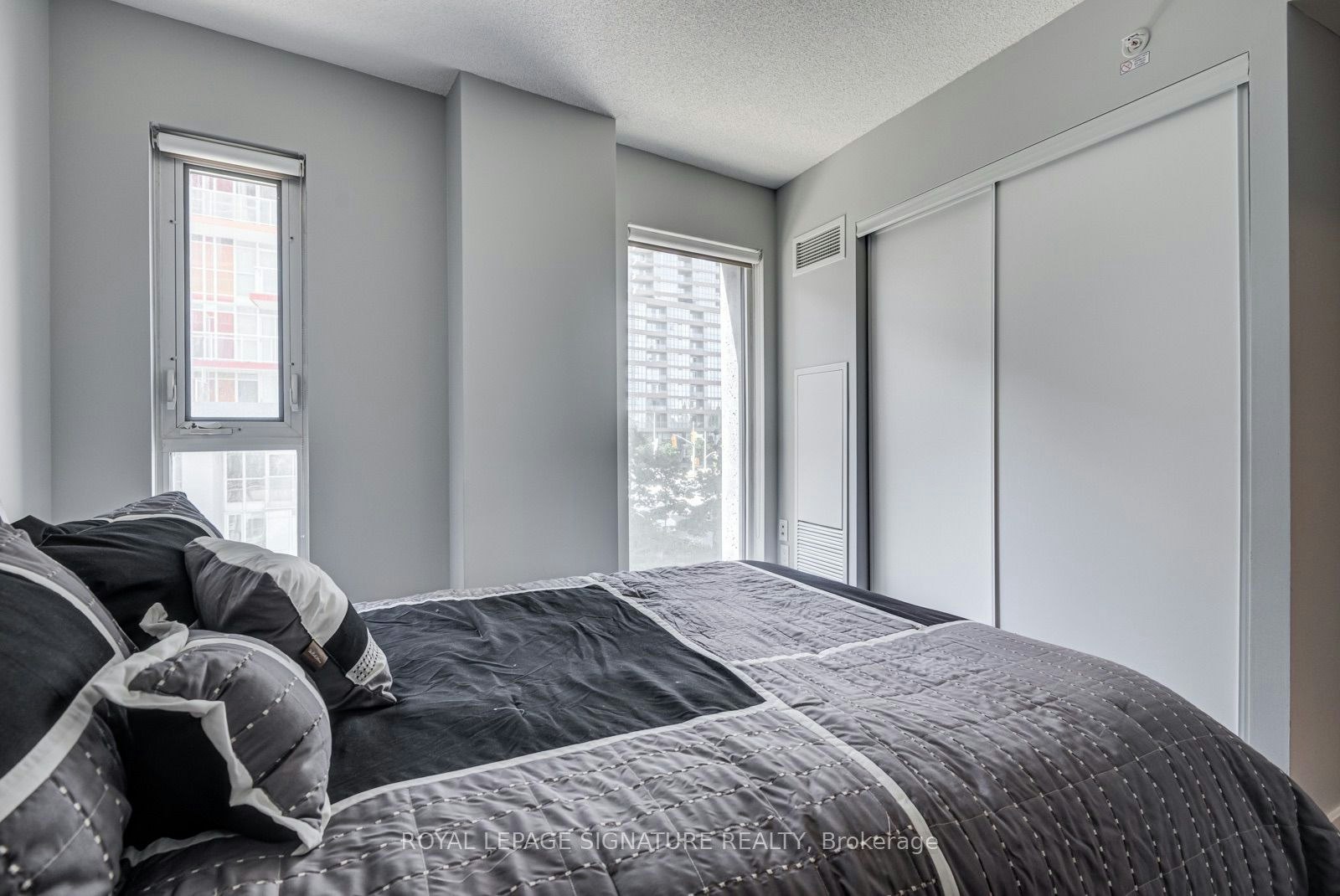 318-75 Queens Wharf Road, Toronto, ON, M5V 0J8 - 10