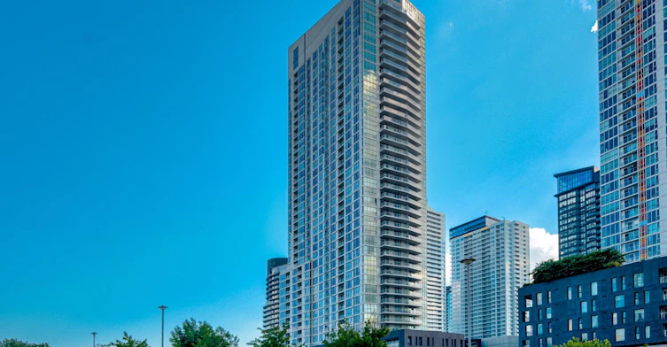 318-75 Queens Wharf Road, Toronto, ON, M5V 0J8 - 2