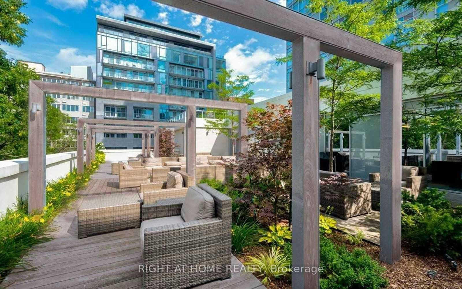 302-170 Avenue Road, Toronto, ON, M5R 0A4 - 25