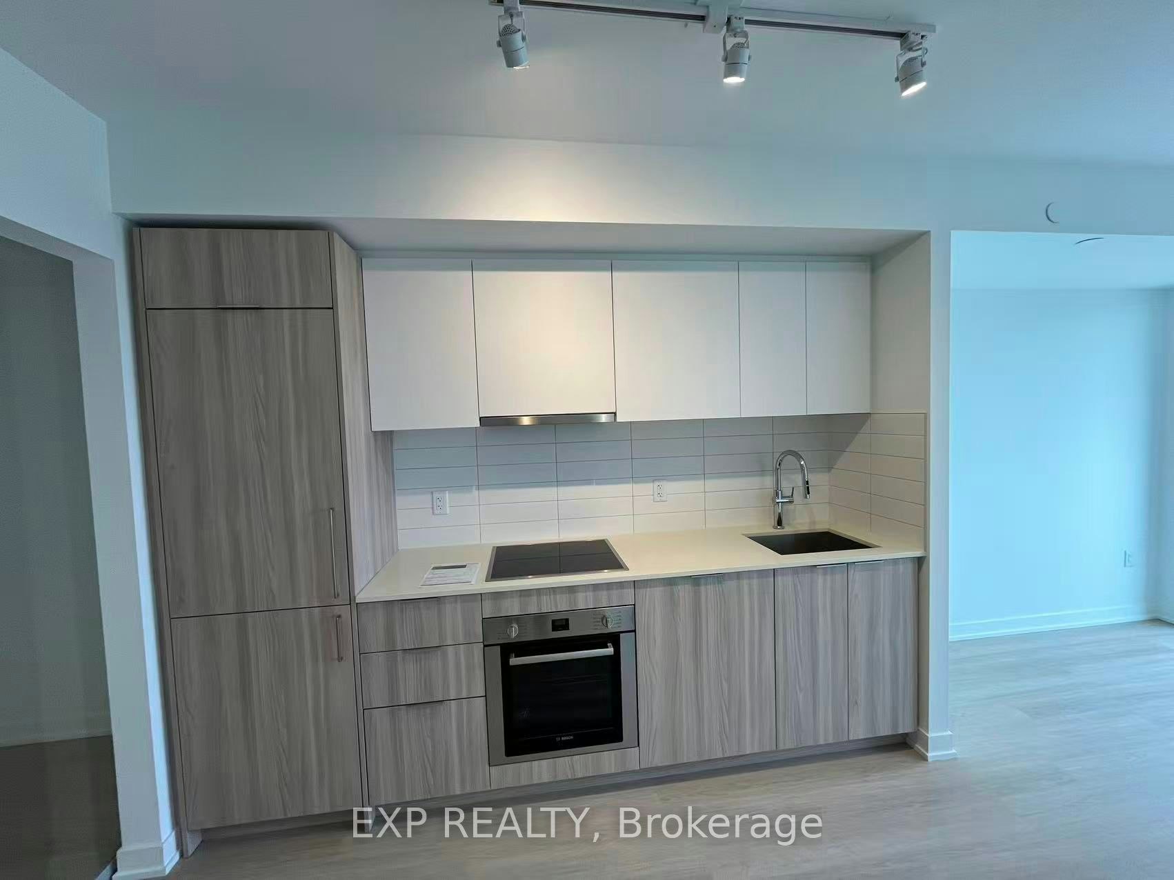 2009-15 David Salomon Drive, Toronto, ON, M3C 0T2 - 2