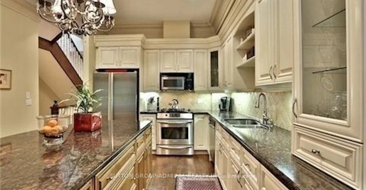 312 Broadway Avenue, Toronto, ON, M4P 1W3 - 6