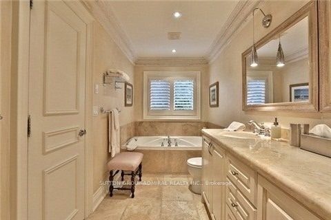 312 Broadway Avenue, Toronto, ON, M4P 1W3 - 11