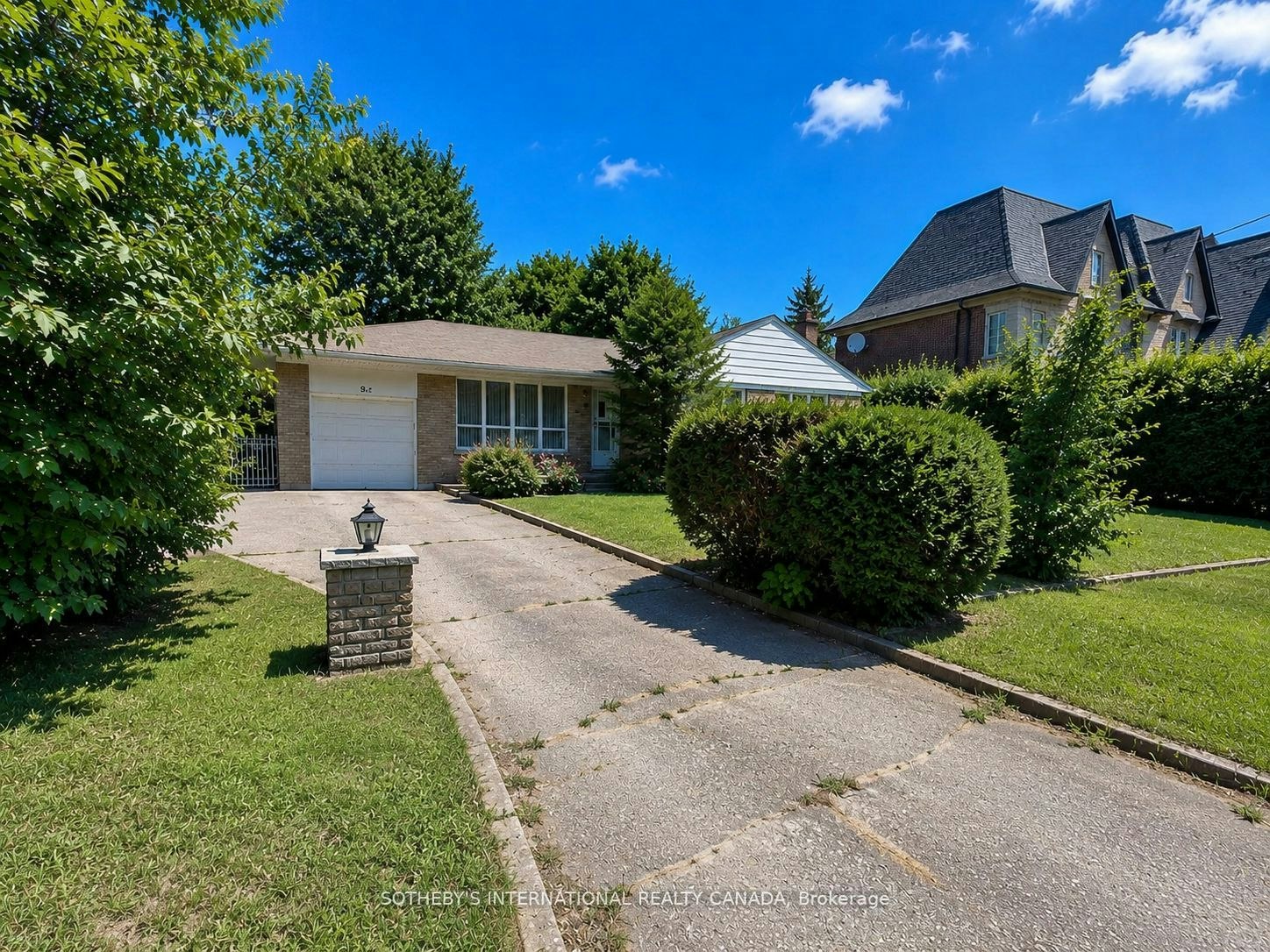 9 Lloydminster Crescent, Toronto, ON, M2M 2R9
