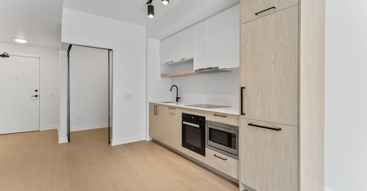 1122-89 Montclair Avenue, Toronto, ON, M5P 0A9 - 10