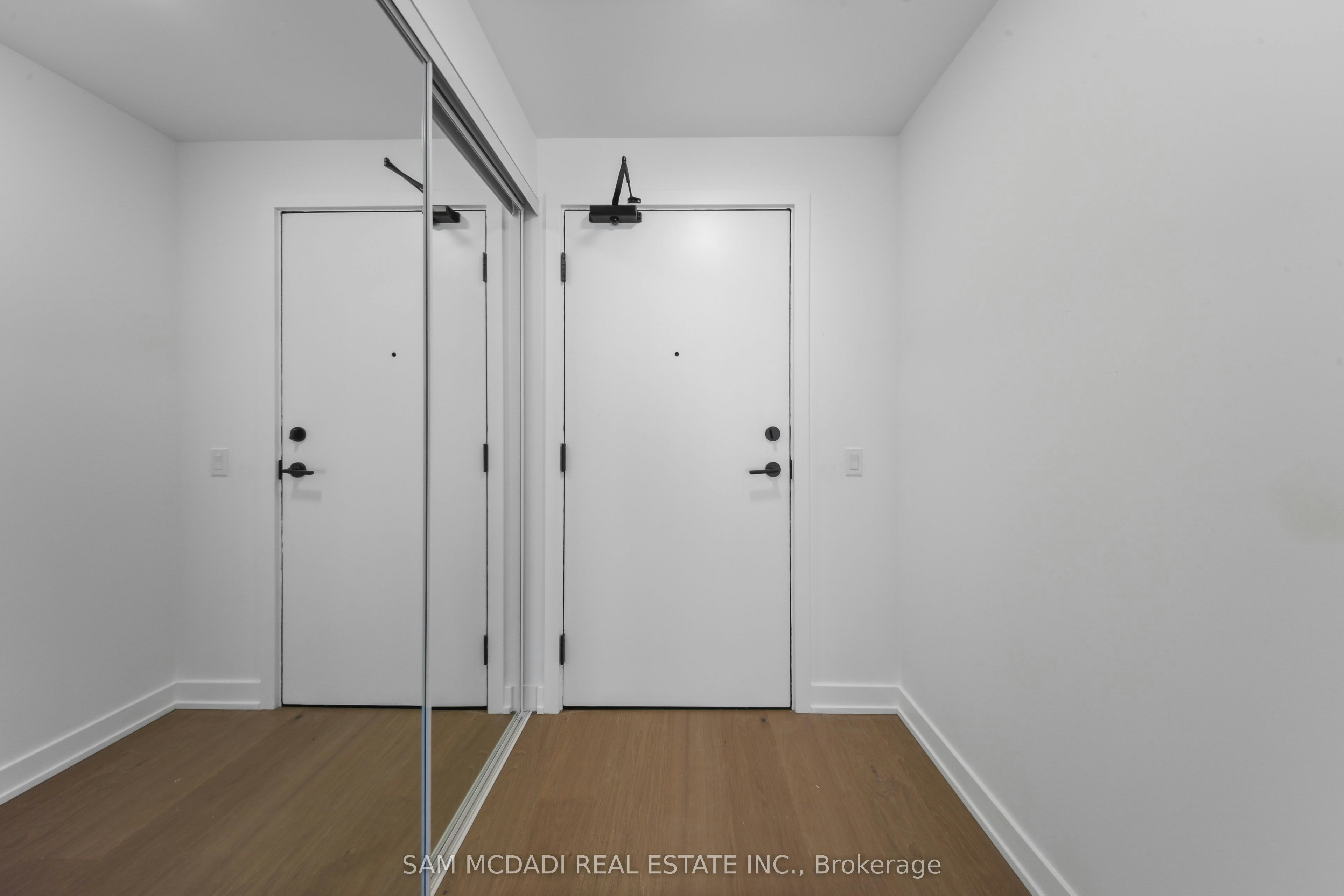 1122-89 Montclair Avenue, Toronto, ON, M5P 0A9 - 7
