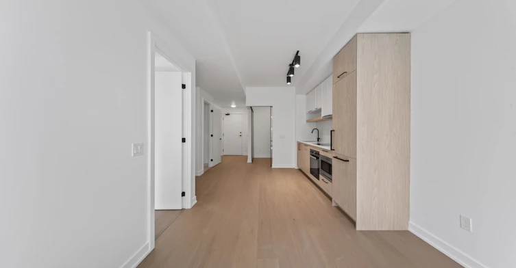1122-89 Montclair Avenue, Toronto, ON, M5P 0A9 - 12
