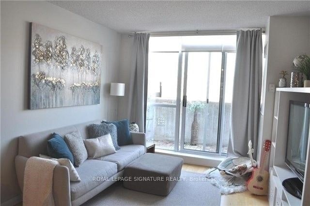 PH 15-18 Stafford Street, Toronto, ON, M5V 3W4