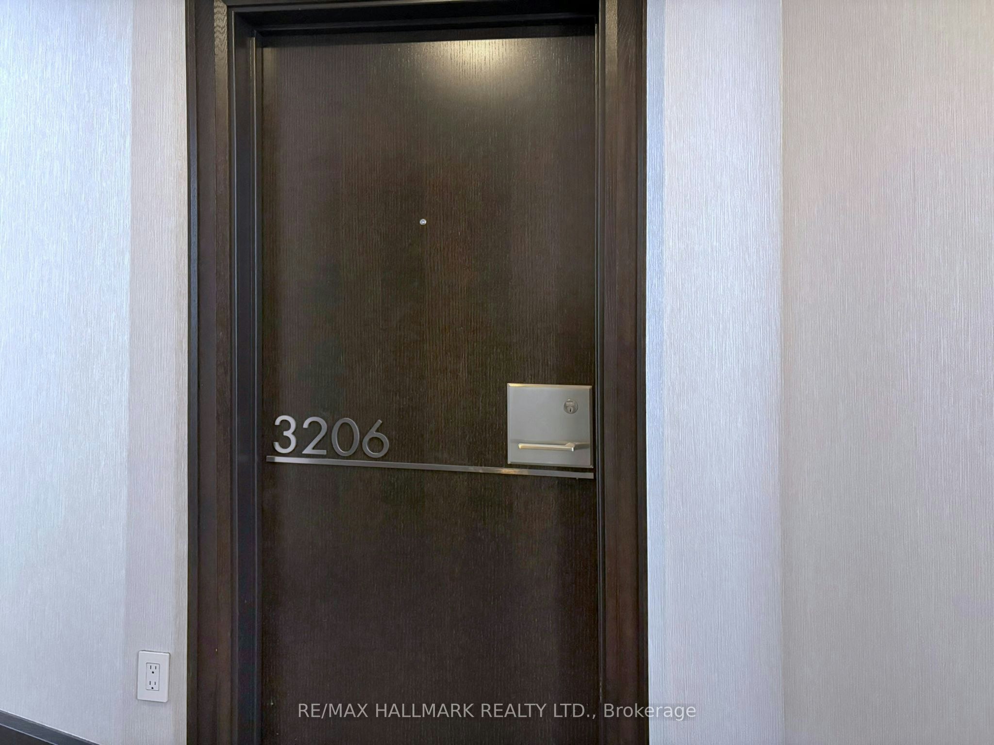 3206-25 The Esplanade N/A, Toronto, ON, M5E 1W5 - 18