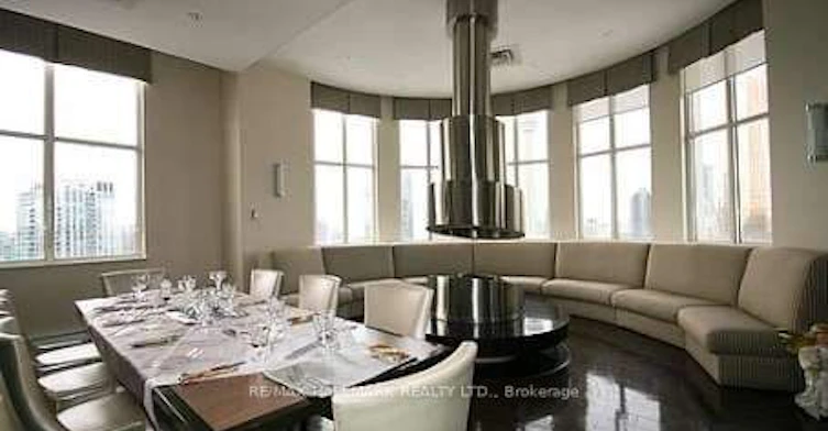 3206-25 The Esplanade N/A, Toronto, ON, M5E 1W5 - 22