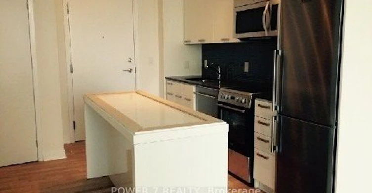 2411-295 Adelaide Street W, Toronto, ON, M5V 1R1 - 2