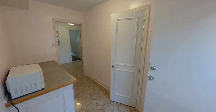 (ground level unit)-56 Bickerton Crescent, Toronto, ON, M2J 3T1 - 2