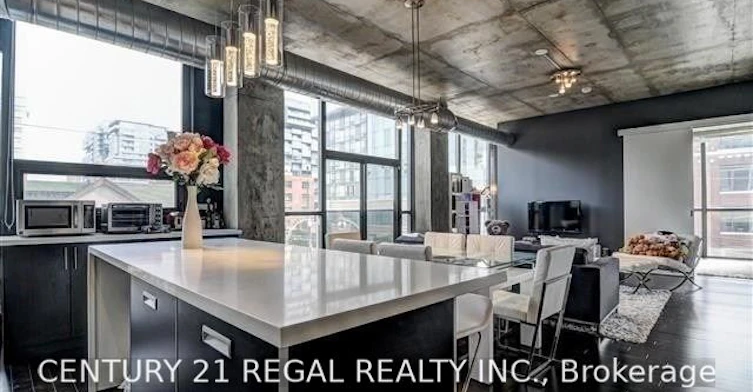 305-60 Bathurst Street, Toronto, ON, M5V 2P4 - 10