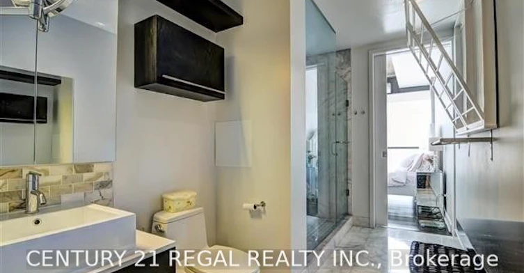 305-60 Bathurst Street, Toronto, ON, M5V 2P4 - 16