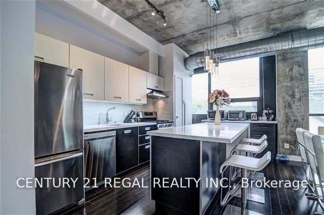 305-60 Bathurst Street, Toronto, ON, M5V 2P4 - 7