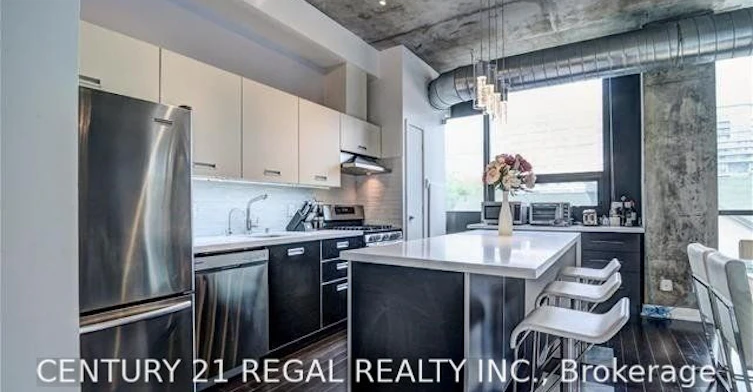 305-60 Bathurst Street, Toronto, ON, M5V 2P4 - 7