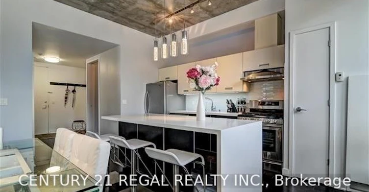 305-60 Bathurst Street, Toronto, ON, M5V 2P4 - 8