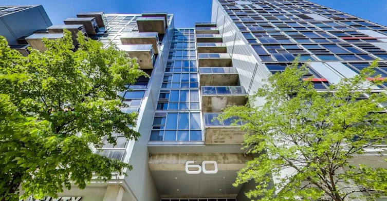 305-60 Bathurst Street, Toronto, ON, M5V 2P4 - 2
