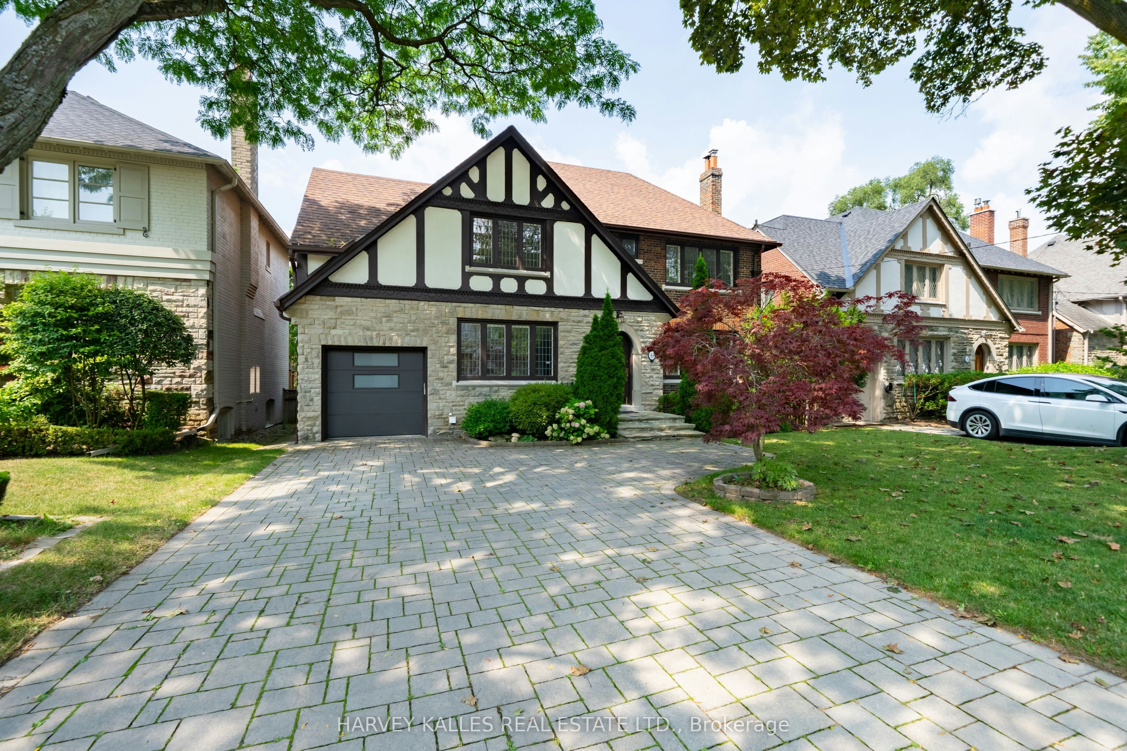 6 Browside Avenue, Toronto, ON, M5P 2V1