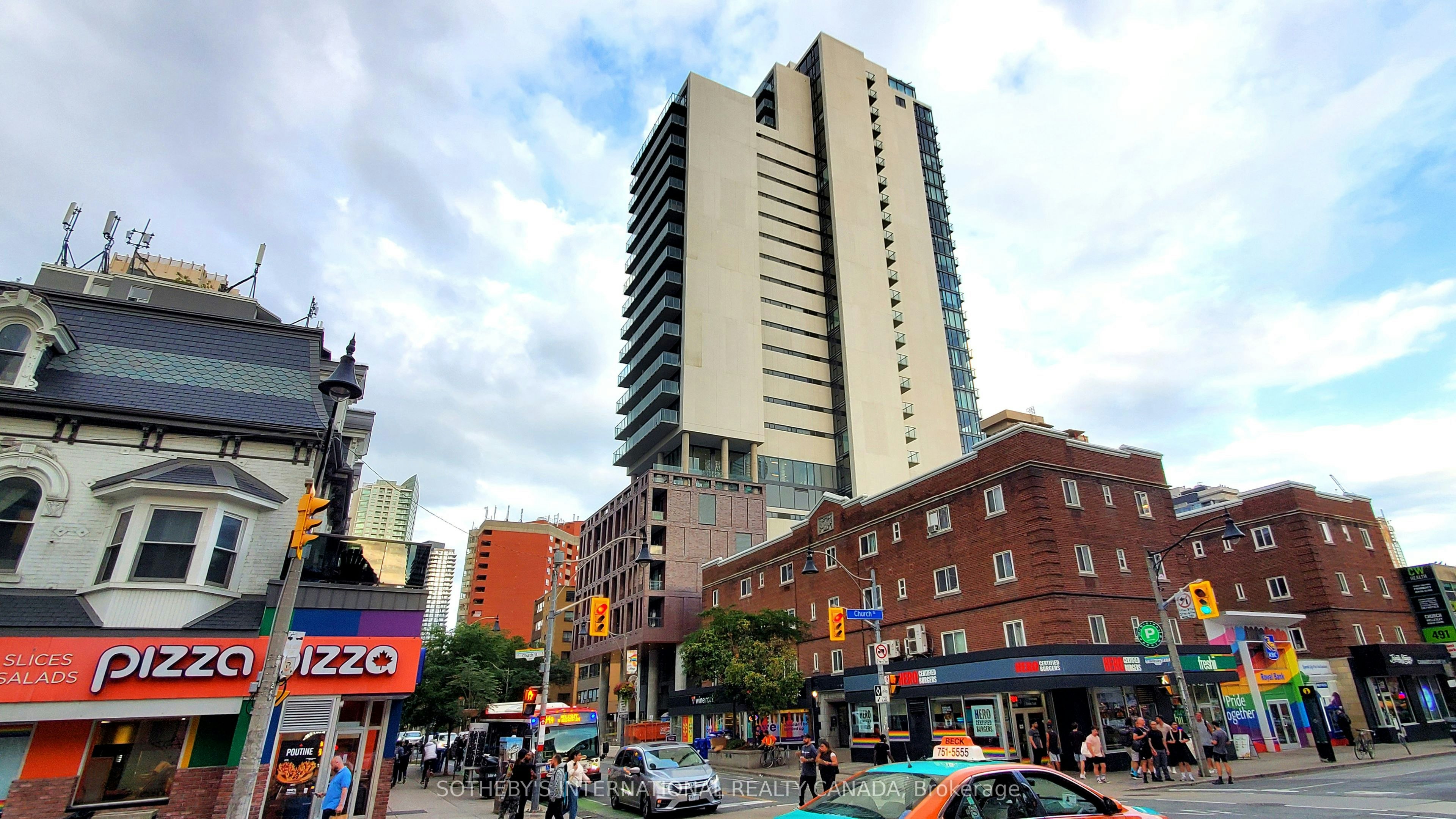 305-Den-81 Wellesley Street E, Toronto, ON, M4Y 0C5 - 17