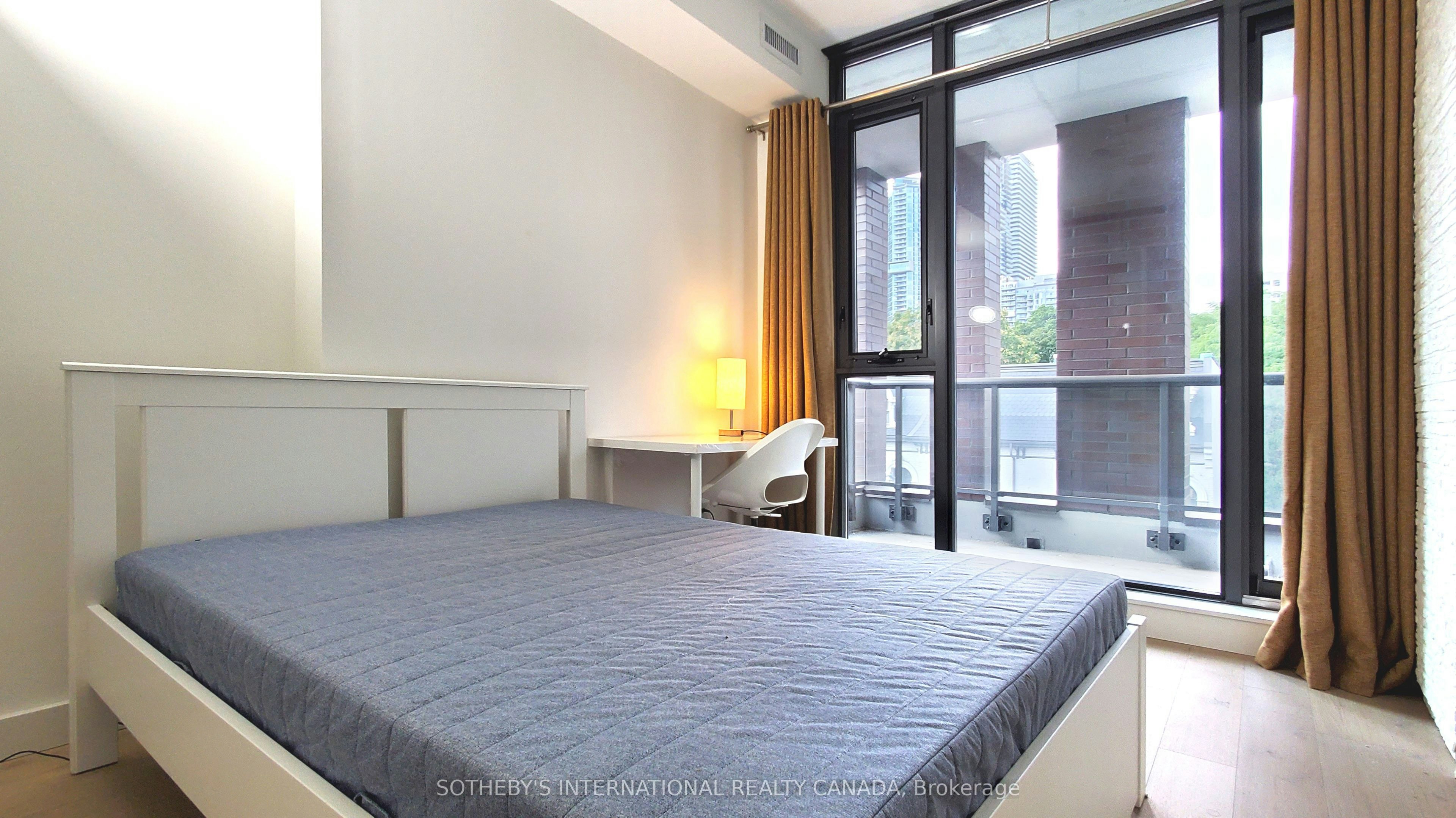 305-Den-81 Wellesley Street E, Toronto, ON, M4Y 0C5 - 10
