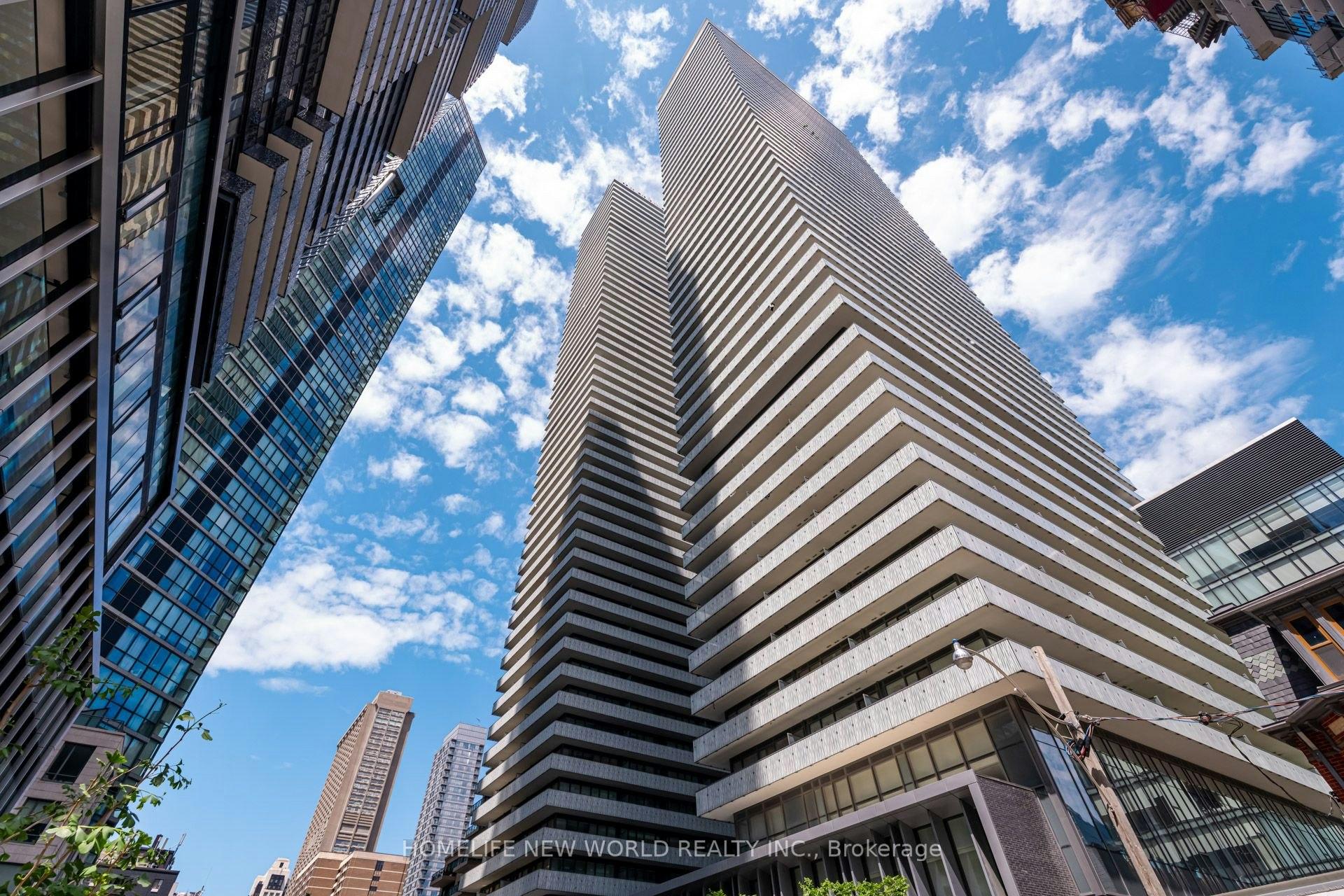 503-42 Charles Street E, Toronto, ON, M4Y 1T4 - 2