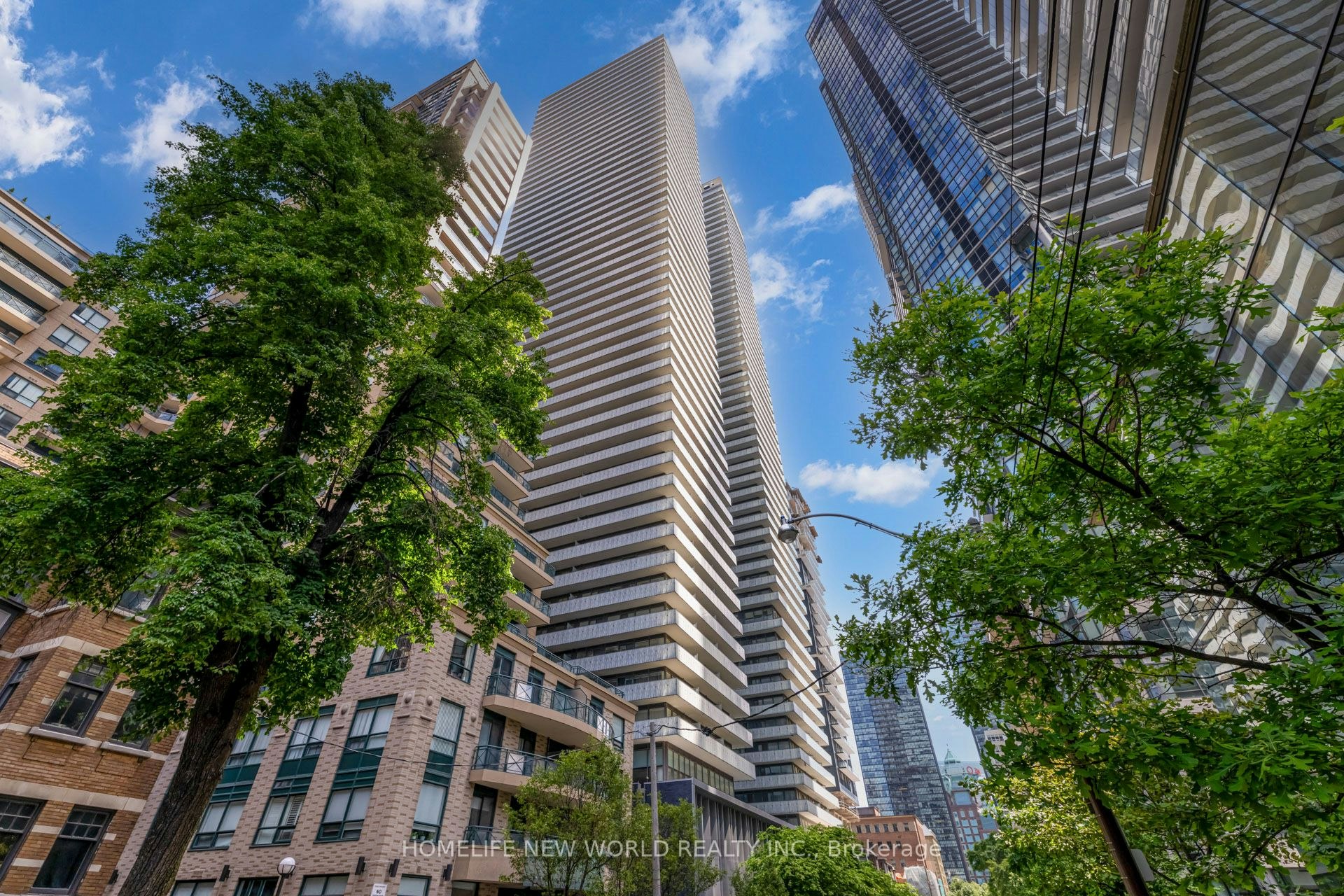503-42 Charles Street E, Toronto, ON, M4Y 1T4