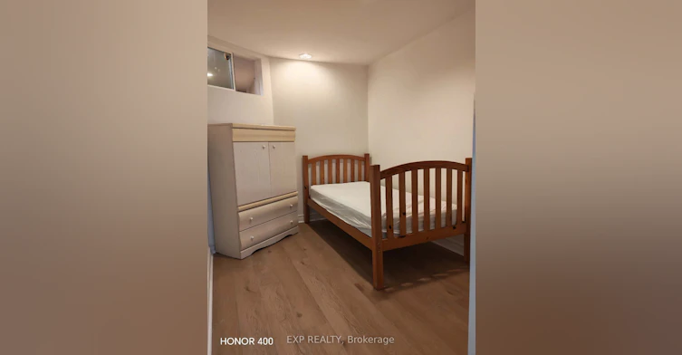 Lower-20 Maureen Drive N, Toronto, ON, M2K 1J8 - 4