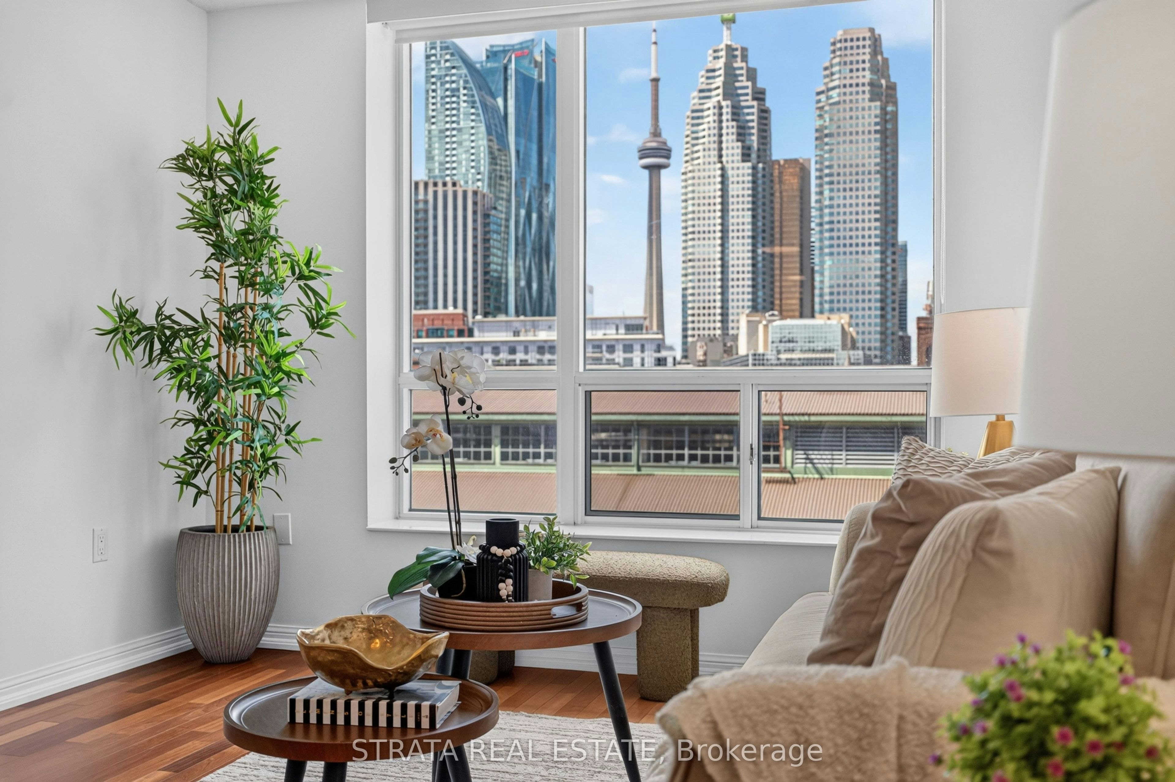 814-109 Front Street E, Toronto, ON, M5A 4P7