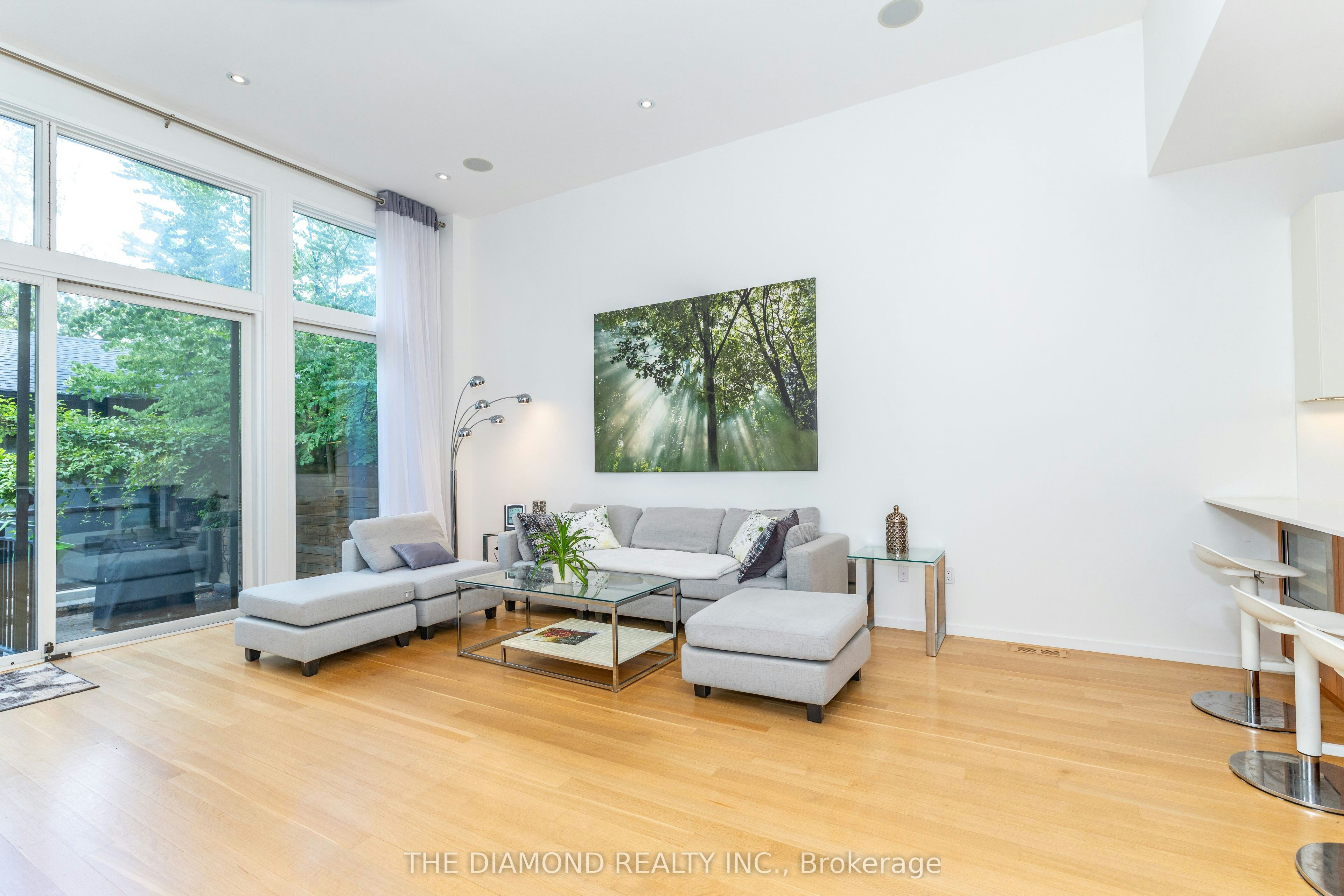 250 Woburn Avenue, Toronto, ON, M5M 1N9 - 10