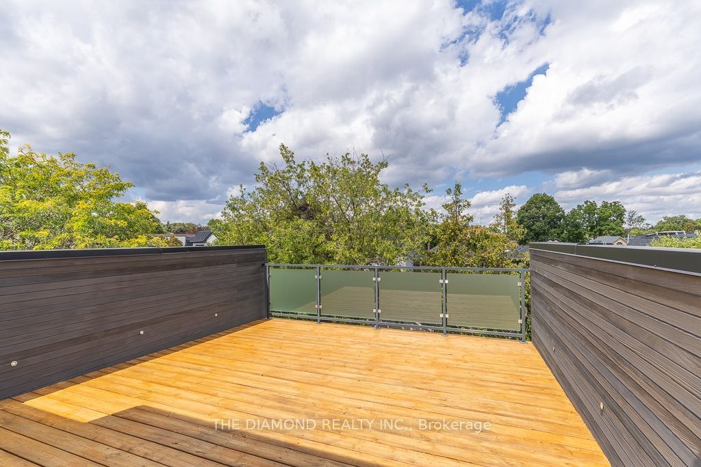 250 Woburn Avenue, Toronto, ON, M5M 1N9 - 35