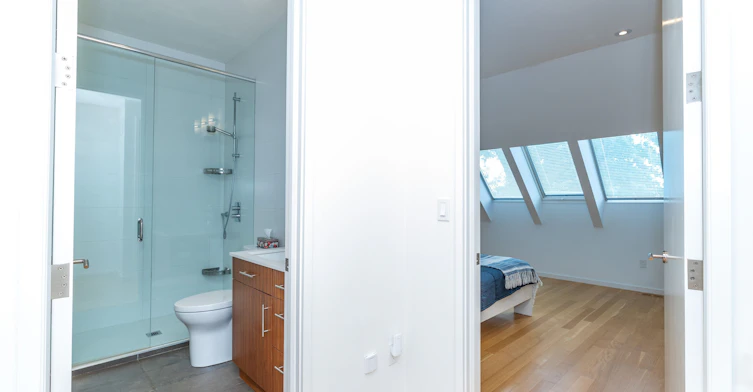 250 Woburn Avenue, Toronto, ON, M5M 1N9 - 30