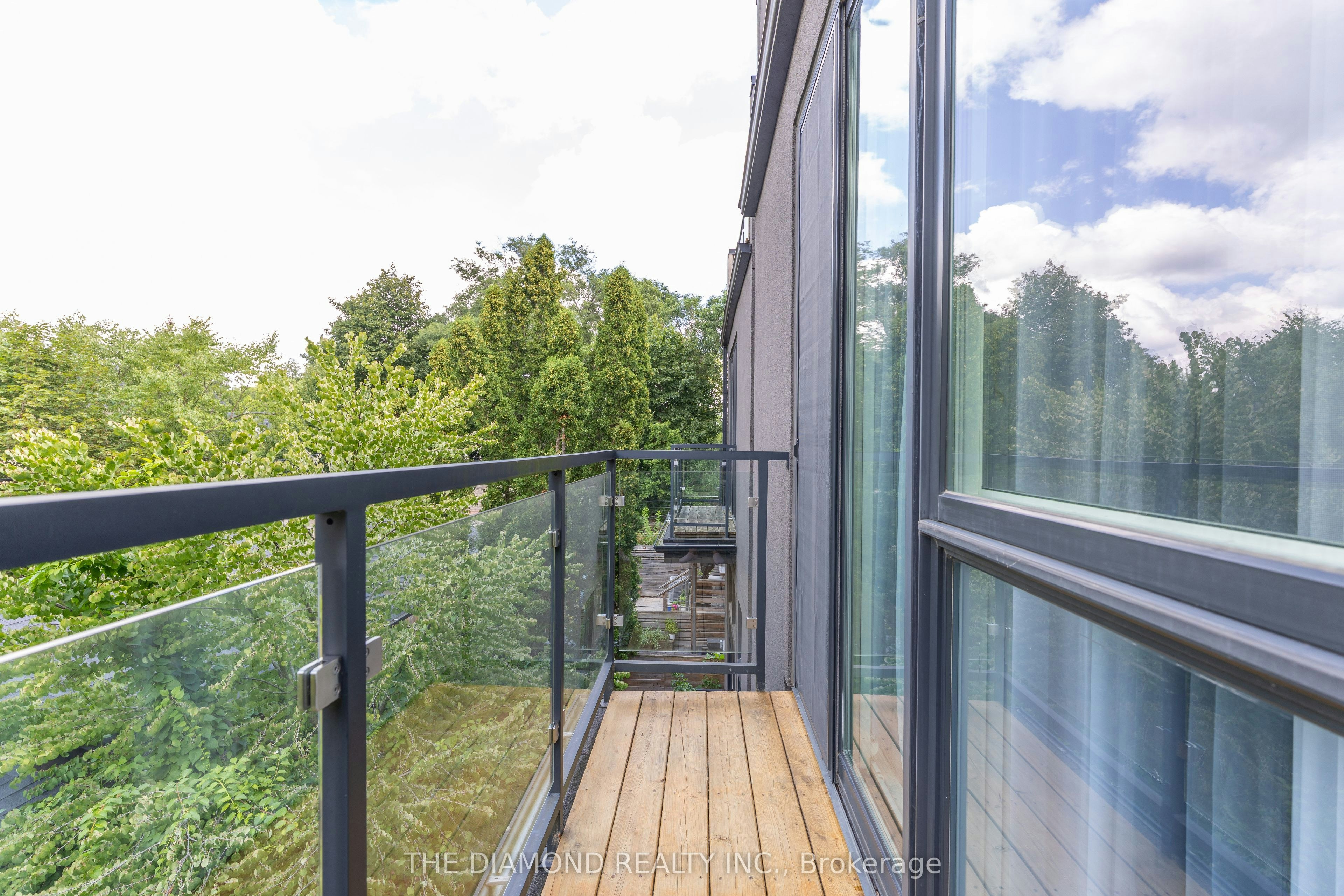 250 Woburn Avenue, Toronto, ON, M5M 1N9 - 17