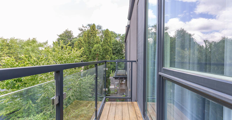 250 Woburn Avenue, Toronto, ON, M5M 1N9 - 17