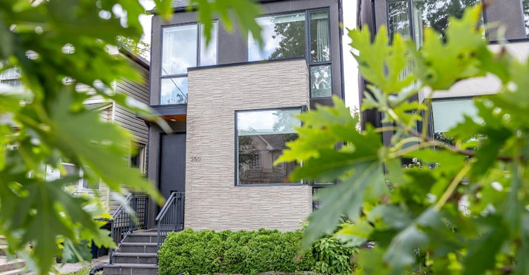 250 Woburn Avenue, Toronto, ON, M5M 1N9