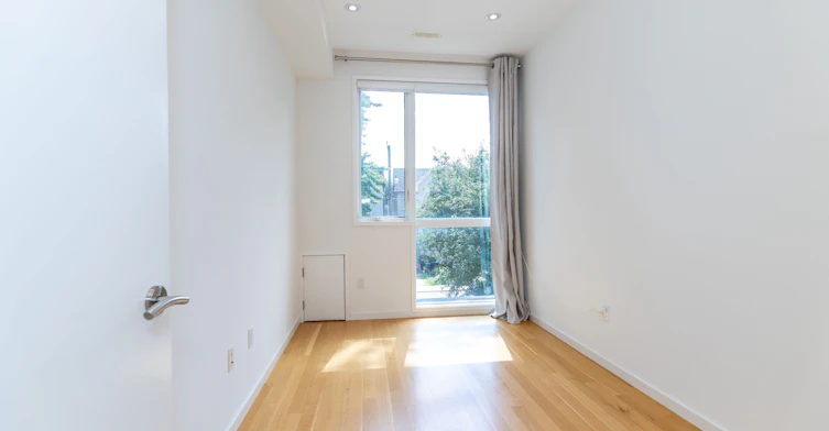 250 Woburn Avenue, Toronto, ON, M5M 1N9 - 24