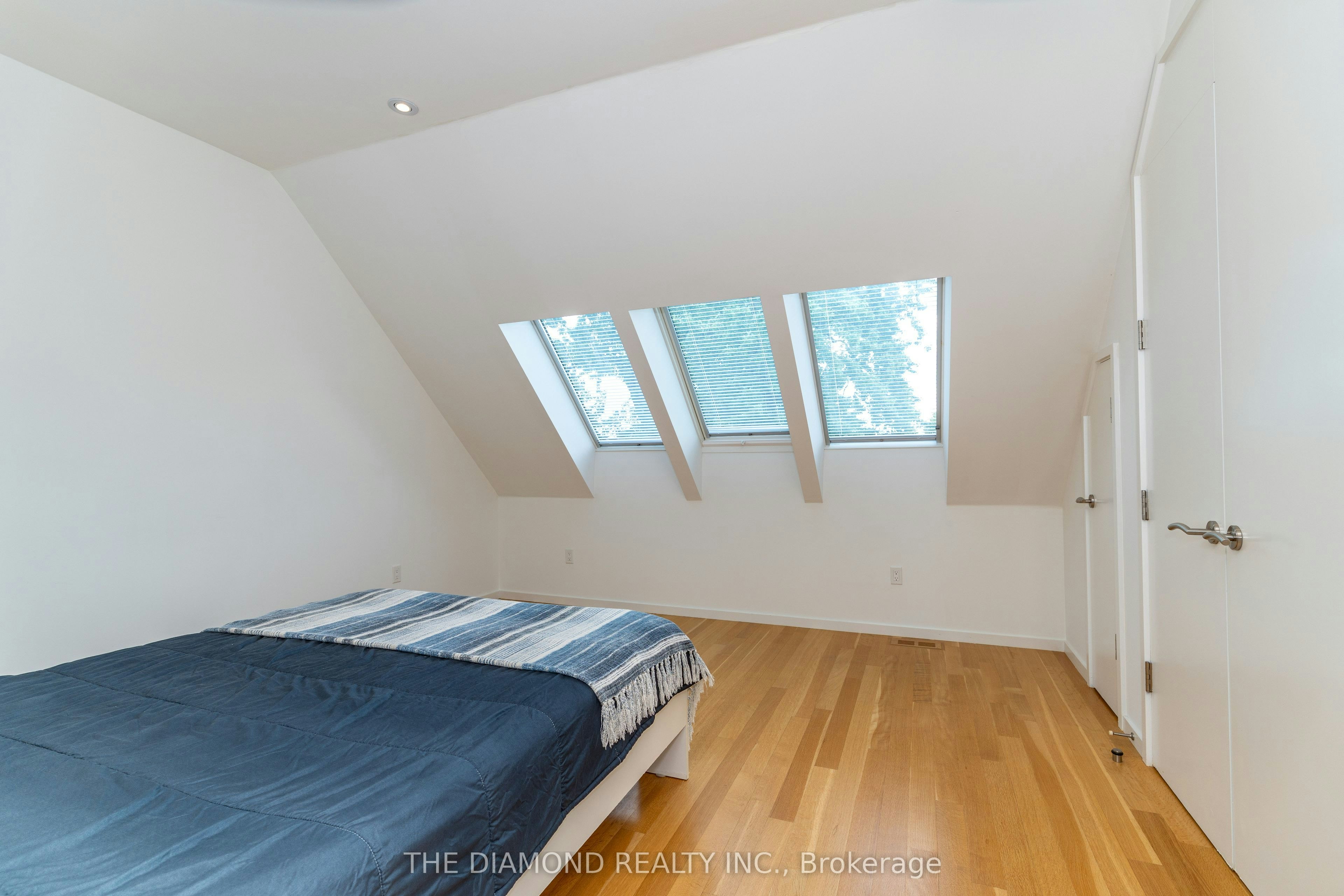 250 Woburn Avenue, Toronto, ON, M5M 1N9 - 31
