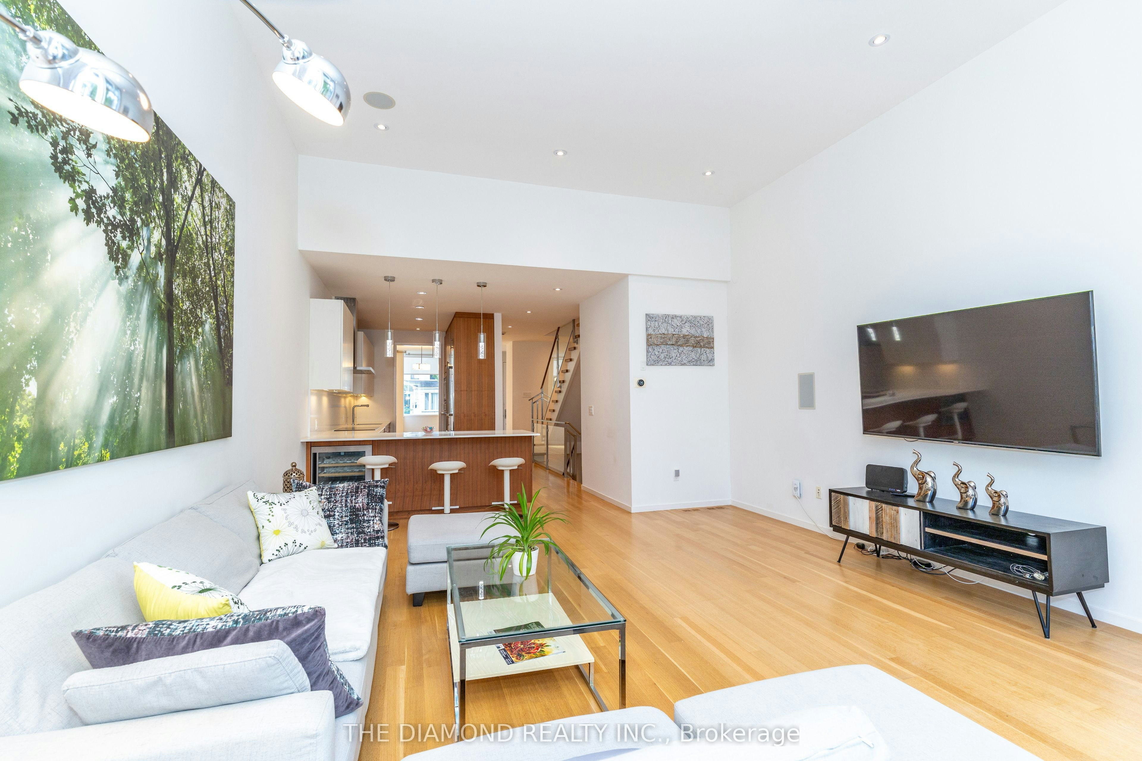 250 Woburn Avenue, Toronto, ON, M5M 1N9 - 8