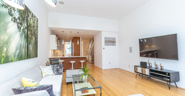 250 Woburn Avenue, Toronto, ON, M5M 1N9 - 8