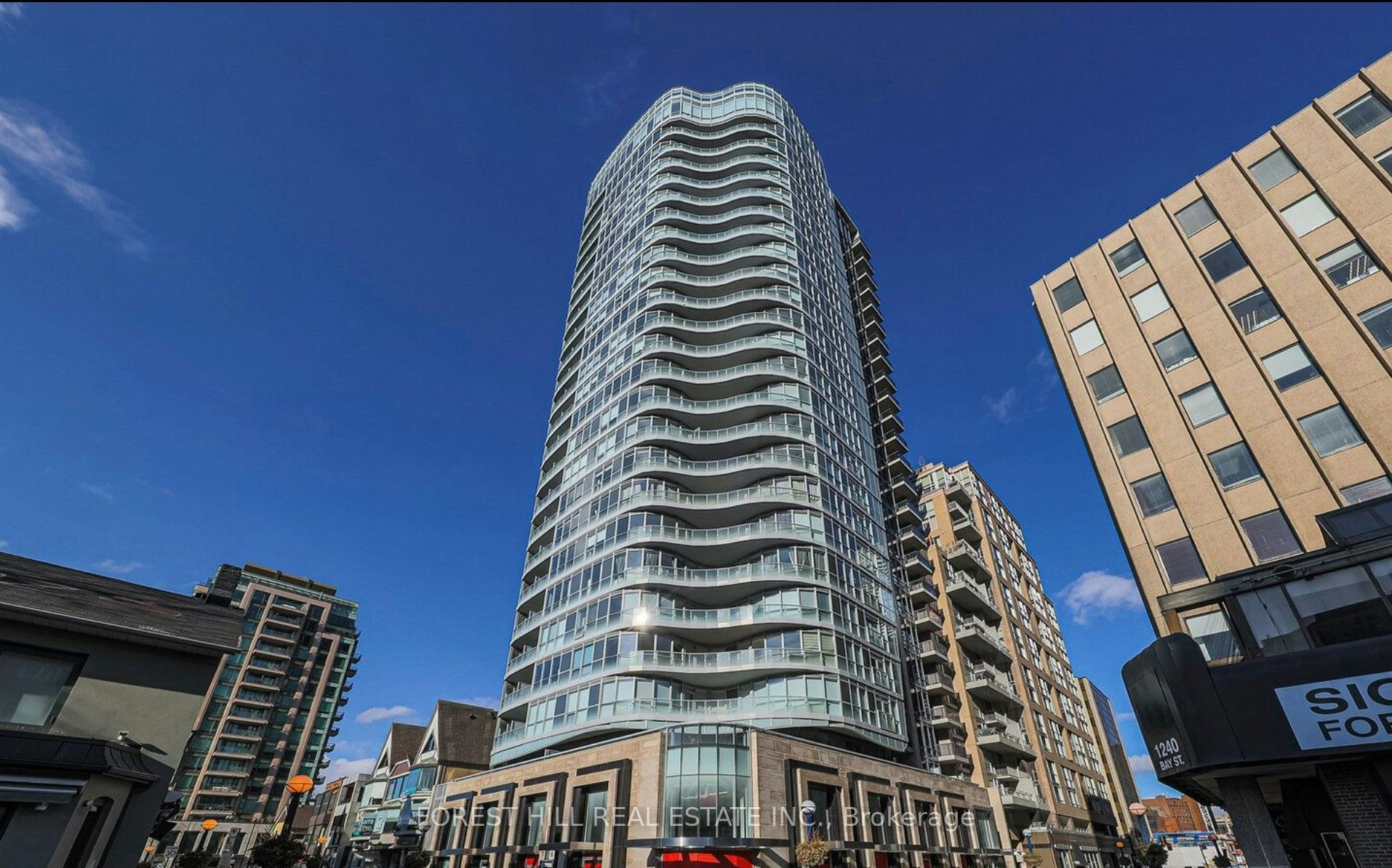 1802-88 Cumberland Avenue, Toronto, ON, M5R 1A3 - 2