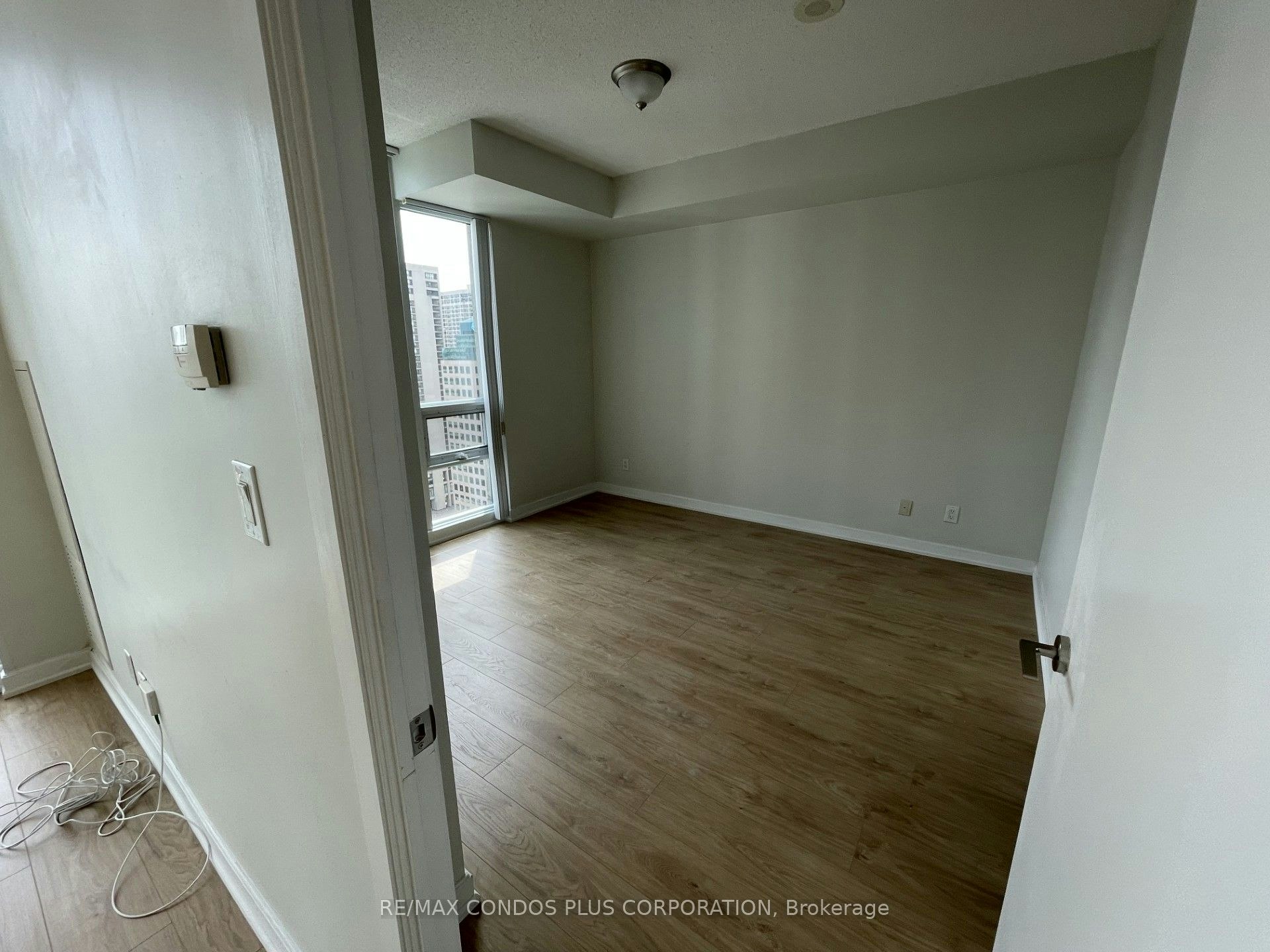 2408-18 Harbour Street, Toronto, ON, M5J 2Z6 - 9