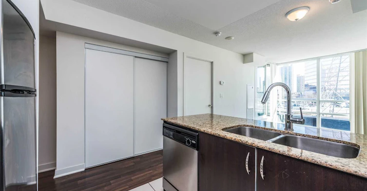 201-5740 Yonge Street, Toronto, ON, M2M 0B1 - 14