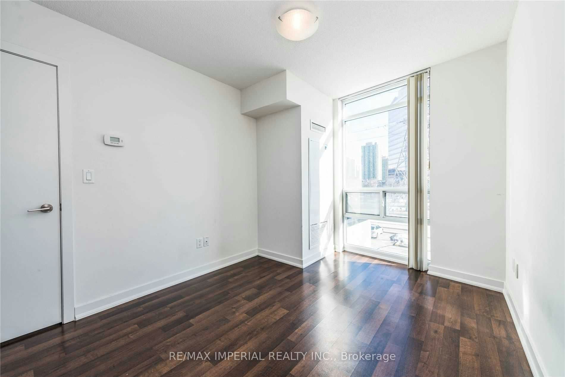 201-5740 Yonge Street, Toronto, ON, M2M 0B1 - 6