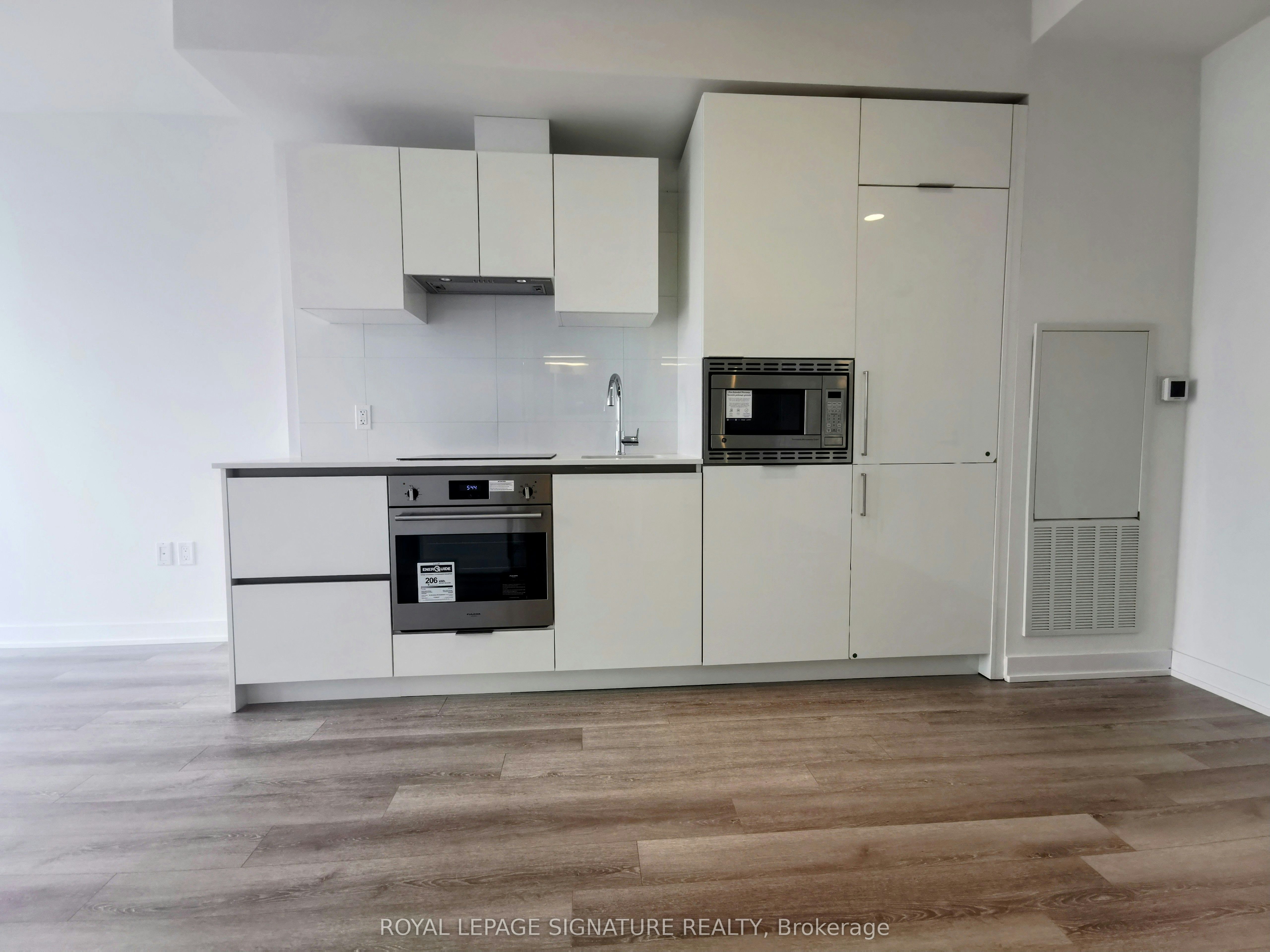 1512-121 St Patrick Street, Toronto, ON, M5T 3C1 - 2