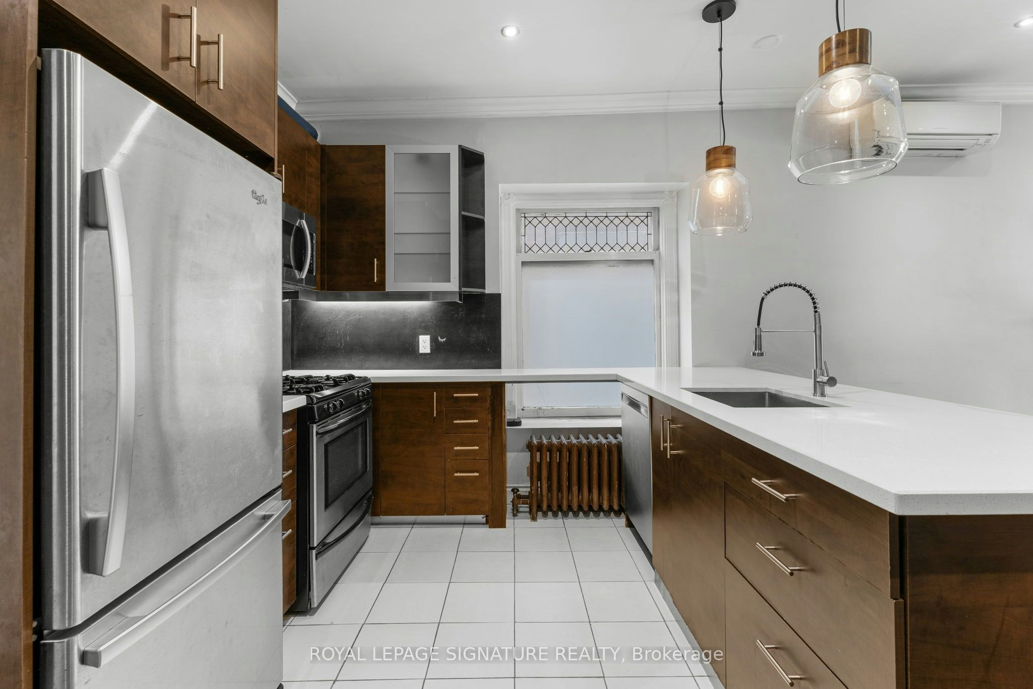 Main-359 Clinton Street, Toronto, ON, M6G 2Y7 - 9