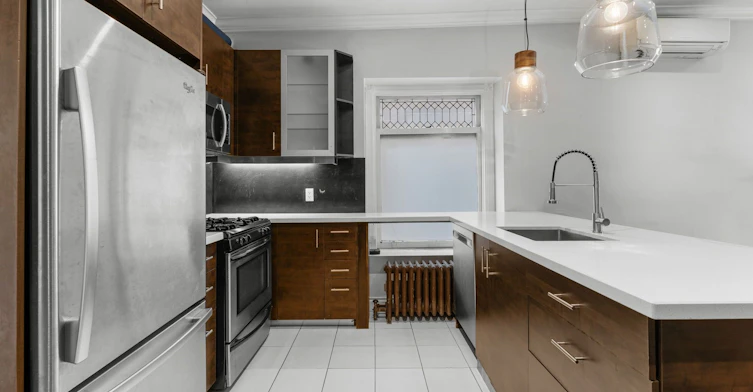 Main-359 Clinton Street, Toronto, ON, M6G 2Y7 - 9